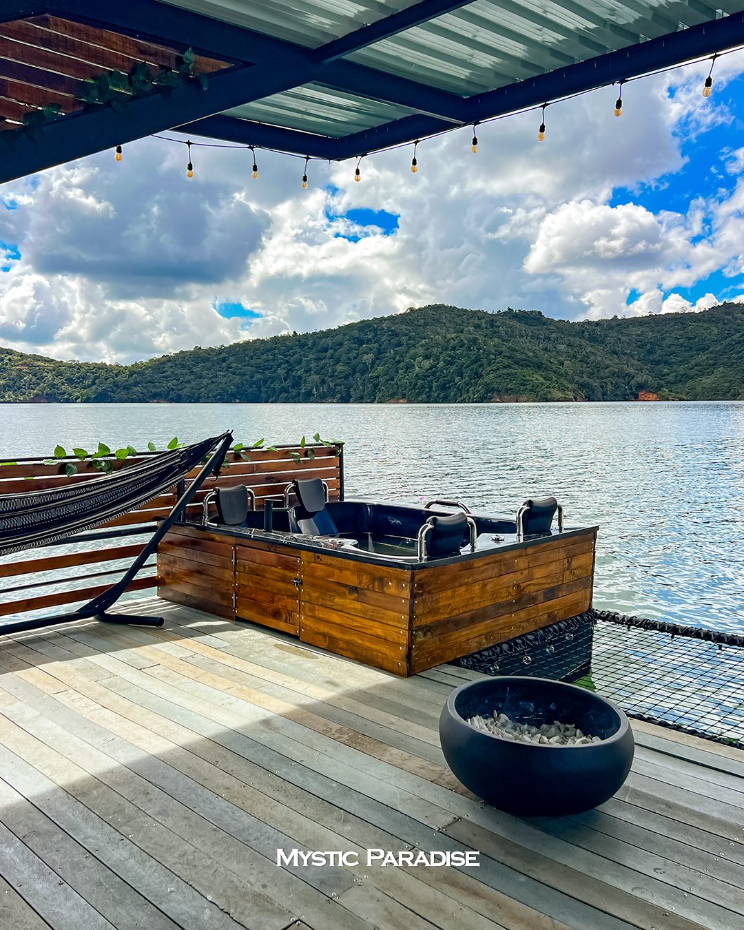 Malla Catamarán Panorámica