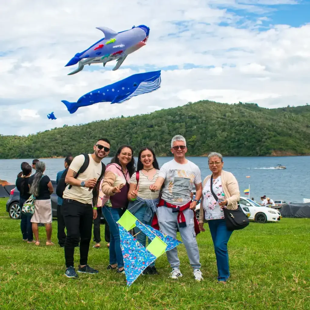 Centro de Eventos en el Lago Calima: Mystic Paradise 46 Centro de Eventos Mystic Paradise cuadradas1