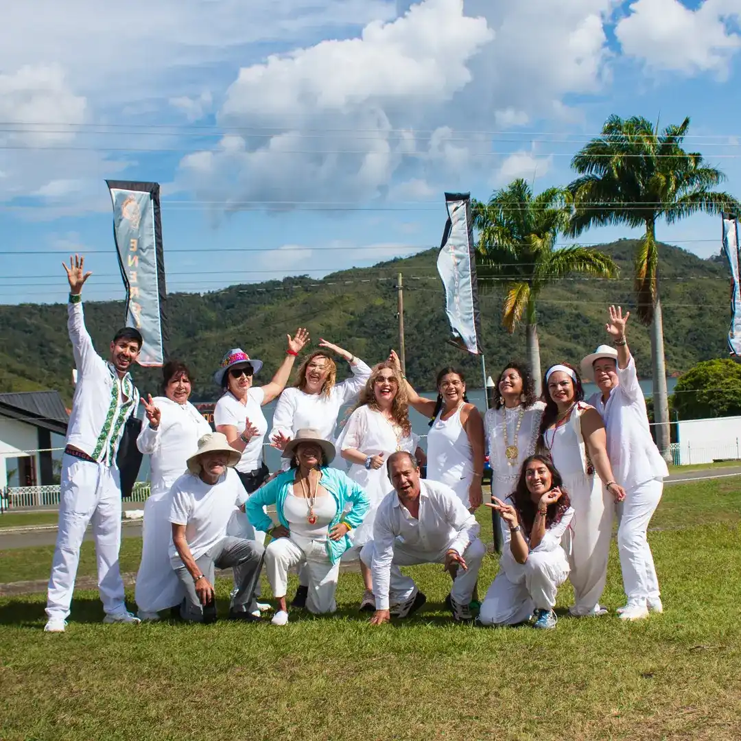 Centro de Eventos en el Lago Calima: Mystic Paradise 5 Centro de Eventos Mystic Paradise cuadradas12