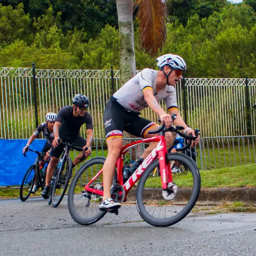 Centro de Eventos en el Lago Calima: Mystic Paradise 32 Centro de Eventos Mystic Paradise cuadradas18